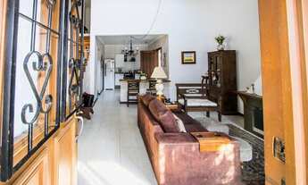 Imagem 2: Casa em Hípica Casa com 3 dormitórios