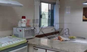 Imagem 7: Sobrado para venda possui 264 metros quadrados com 5 quartos