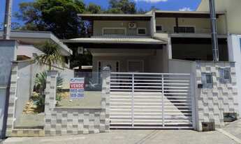 Imagem: Sobrado Maravilhoso com amplo espaço na