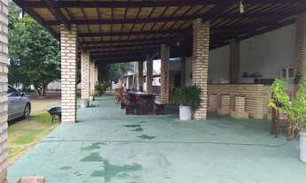 Imagem: Granja com Baias