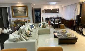 Imagem 3: Apartamento de 220 metros quadrados no bairro Piedade com 4 quartos