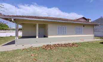 Imagem 4: 1775 Casa em Alvenaria no Centro, terreno amplo, rua pavimentada, ótima localização