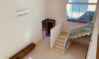 Imagem 6: Casa de condomínio para aluguel possui 270 metros quadrados com 3 quartos