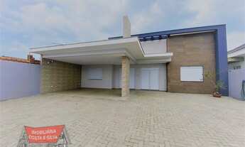 Imagem 2: Casa nova com piscina, bem localizada no centro de Imbé