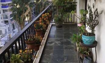 Imagem 4: Apartamento para venda tem 307 metros quadrados com 4 quartos em Cambuí - Campinas - SP