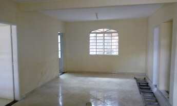 Imagem 4: Casa a venda na Colônia Agrícola Arniqueiras 5 Quartos sendo 2 suites..