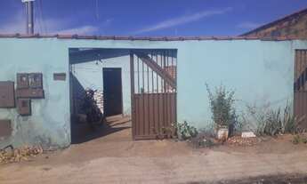 Imagem 2: Casa com dóis baracao