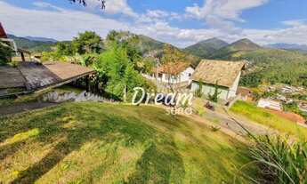 Imagem 4: Casa com 2 suítes com vista encantadora a venda. TERESÓPOLIS-RJ