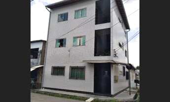 Imagem: Prédio com 3 apartamentos de 2 quartos