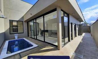 Imagem 2: Casa de condomínio para venda tem 220 metros quadrados com 3 quartos