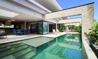 Imagem 2: Casa de Alto Padrão com 6 Suítes em Riviera de São Lourenço