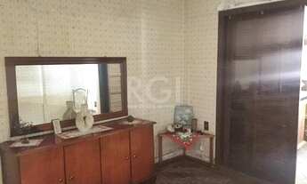 Imagem 4: CASA COM 03 DORMITÓRIOS E GARAGEM, NO BAIRRO PETRÓPOLIS