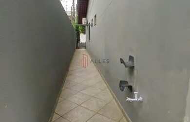 Imagem 2: ALUGA-SE ANUAL EXCELENTE CASA NO BAIRRO VILA REAL EM BALNEÁRIO CAMBORIÚ/SC