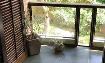 Imagem 4: Casa em condomínio com 02 dormitórios, 01 suíte, garagem para 06 carros, área gourmet, pis