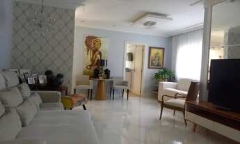 Imagem: Casa Térrea À Venda com 310m² em Alphaville