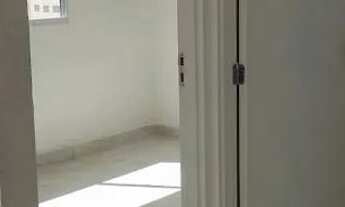 Imagem 7: Apartamento com 2 dormitórios, sala ampla para 2 ambientes, 1 banheiro, 1 vaga de garagem