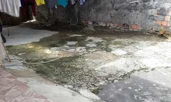 Imagem 3: Alugo casa grande por dentro?..para família com no máximo 5 pessoas?