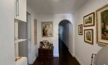 Imagem 6: Apartamento para venda possui 217 metros quadrados com 5 quartos em Tijuca - Rio de Janeir