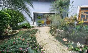 Imagem 4: LINDA CASA COM TERRENO DE 2.560M² E 850M² CONSTRUÍDOS. 7 QUARTOS, SENDO 01SUÍTE MASTER, 03