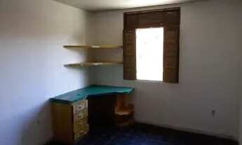 Imagem 5: Casa para aluguel possui 300 metros quadrados com 5 quartos