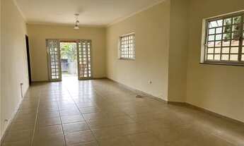 Imagem 2: Casa para alugar em Atibaia na Vila Giglio por R$ 4.200,00 com 3 dormitórios sendo 1 suite