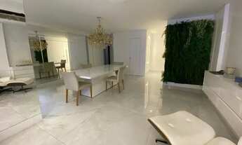 Imagem 4: Apartamento para venda tem 224 metros quadrados com 4 quartos