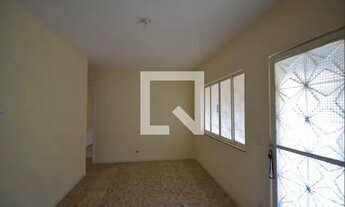 Imagem 2: Casa para Aluguel - Centro, 2 Quartos, 70 m2