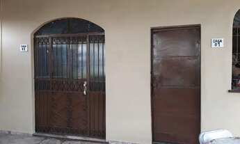 Imagem 2: Alugo casa grande por dentro?..para família com no máximo 5 pessoas?