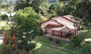 Imagem 2: Sítio para Venda em Teresópolis, Granja Guarani, 4 dormitórios, 2 suítes, 3 banheiros, 4 v