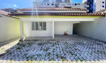 Imagem 2: Casa Térrea Independente com 3 Dormitórios + Edícula na Guilhermina, Lado Praia