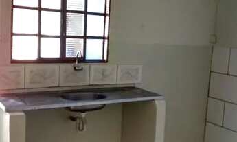 Imagem 2: Jundiaí- Mirim casa 2 cômodos grandes, cozinha grande, WC, com garagem R$ 900,00
