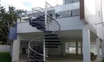 Imagem 3: Condomínio Marina Rio Belo, sobrado para venda possui 1070 metros quadrados com 6 quartos