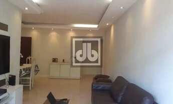 Imagem 7: Apartamento á venda - Grajaú - varanda, 4 quartos, suíte, armários, banheiro social e suít