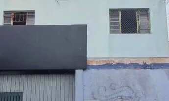 Imagem 3: Imóvel residencial e comercial para venda possui 200 m2 com 4 quartos em Boqueirão - Curit