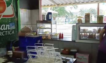 Imagem 5: Casa comercial estilo sobrado para venda no bairro Laranjeiras