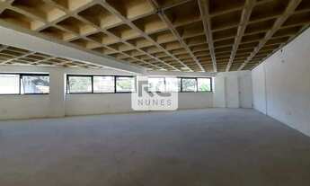 Imagem: Andar corrido com área de 208m² com 02