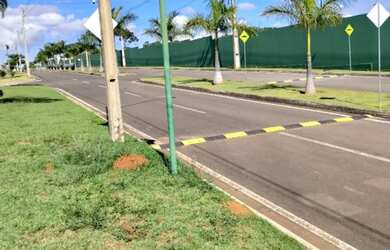 Imagem 4: Vendo/troco lote 250m² - VILLA SUIÇA