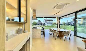 Imagem 7: Casa de esquina decorada beira lago, piscina e 05 suítes à venda - Condomínio Capão Ilhas