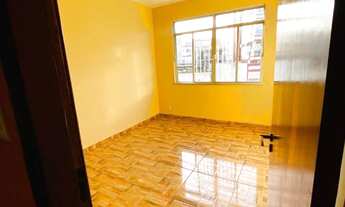 Imagem 3: Vendo ou alugo apartamento bem amplo com excelente localização