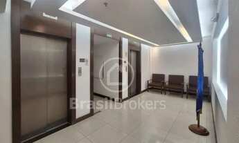 Imagem: Andar Inteiro (300 m²), a venda no Centro