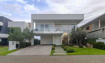 Imagem: Casa de alto padrão à venda com 04 suítes