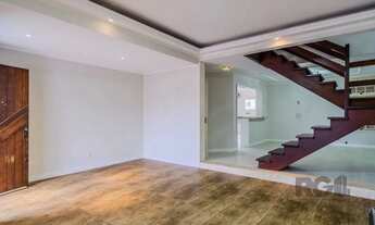 Imagem 3: Casa de 214m² com 4 dormitórios, 1 suíte, piscina e 2 vagas no bairro Teresópolis