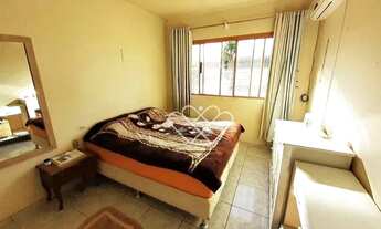 Imagem 6: Casa Ideal no Castelo Branco: Conforto e Espaço para Sua Família