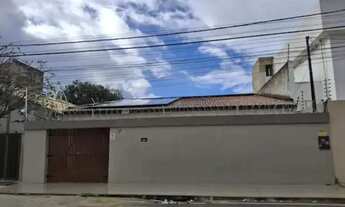 Imagem: Casa à venda em rua pública, ATALAIA