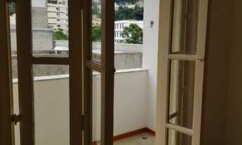 Imagem 2: Alugo/vendo amplo apartamento 2 quartos em edifício histórico na Glória