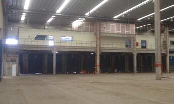 Imagem 3: Galpão com 11 m², 5 banheiros e mezanino em Guarulhos