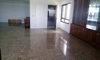 Imagem 3: Apartamento para aluguel e venda tem 220 metros quadrados com 4 quartos