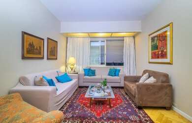 Imagem 2: Porto Alegre - Casa Padrão - Petrópolis