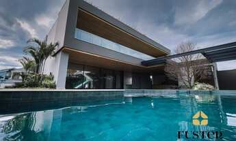 Imagem: Casa Triplex à Venda no Condomínio Del