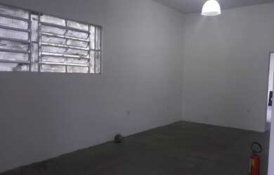 Imagem 6: Alugo em Canoas, Loja / Pavilhão no Bairro Igara, de esquina, com 200m² - Canoas - RS